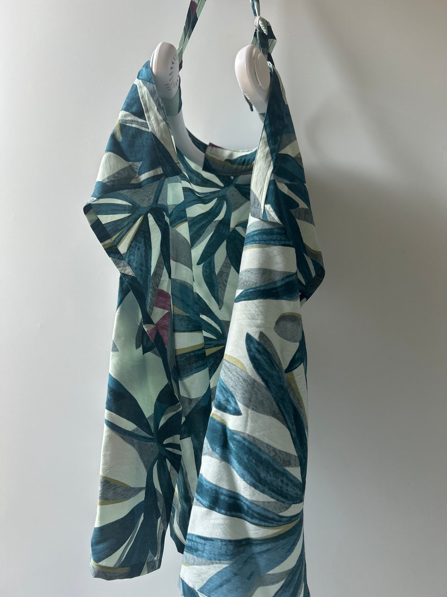 4Mom Nursing Cover – Breathable & Comfortable